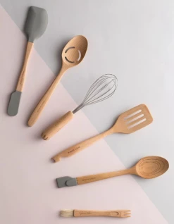 Mason Cash Innovative Kitchen Balloon Whisk And Reamer -KitchenMaster 465d52a176cf2f94d885a6d507603d37 1800x1800 f8cf25f8 59d1 4880 ada1 6d771eb7b15f