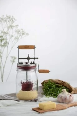 Kilner Butter Churner -KitchenMaster 7d832209776712f9070bee57f6459be6