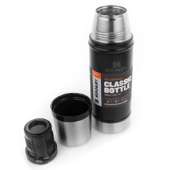 Stanley Classic Vacuum Bottle -KitchenMaster 917fc455fd6b795a2f7ec375a0d6dbee