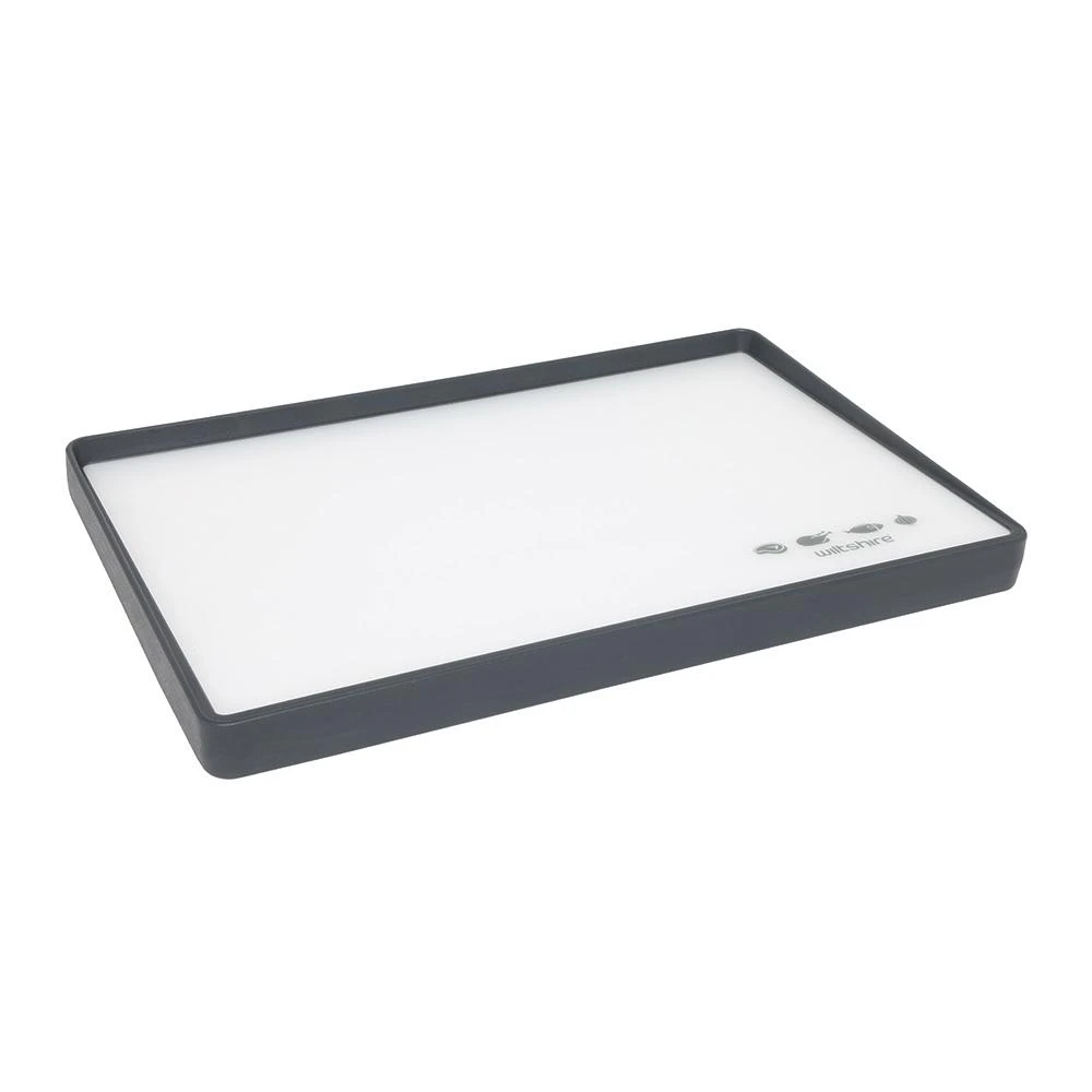 Reversible Chopping Board - Plastic & Bamboo 3 Reversible Chopping Board - Plastic & Bamboo - Image 3