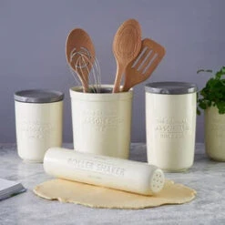 Mason Cash Innovative Kitchen Roller Shaker -KitchenMaster Mason Cash Innovative Kitchen Roller Shaker 30x7 5cm 4 2000px