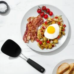 Oxo Good Grips Nylon Flexible Turner Small Black -KitchenMaster Oxo Good Grips Nylon Flexible Turner 5 2000px