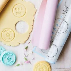 Silicone Preparation Mat 43x28cm -KitchenMaster Wiltshire Shortbread Accessories HR 1