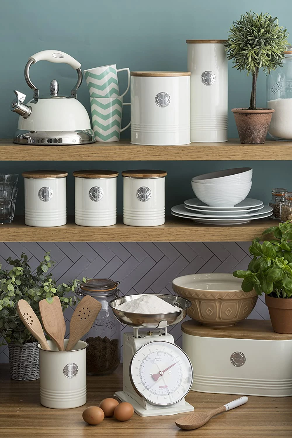 Typhoon Living Cookies Storage 3.4L Cream 2 Typhoon Living Cookies Storage 3.4L Cream - Image 2